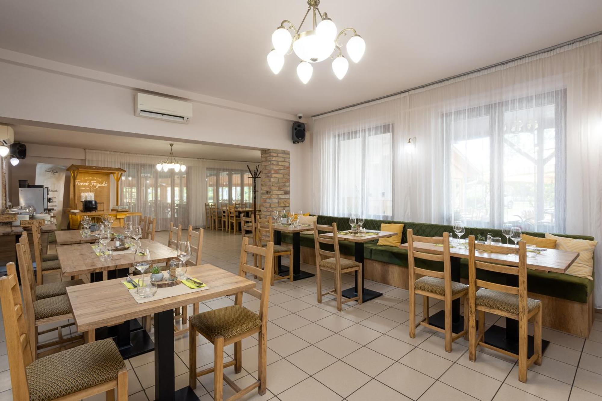 Hotel Forro Fogado & Bauer Bistro Roszke Exteriér fotografie
